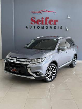 MITSUBISHI OUTLANDER 2.0 COMFORT 16V GASOLINA 4P AUTOMÁTICO MITSUBISHI OUTLANDER 2.0 COMFORT 16V GASOLINA 4P AUTOMÁTICO